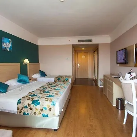 Linda Sunny & シダ