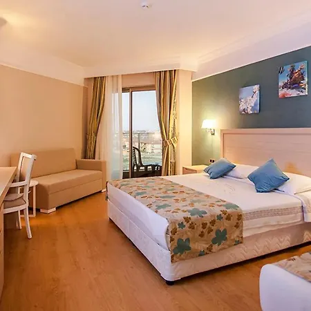 Linda Sunny & מלון סייד