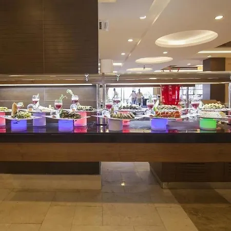 Hotel Linda Sunny & 5*