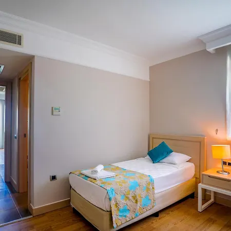 Hotel Linda Sunny & Side