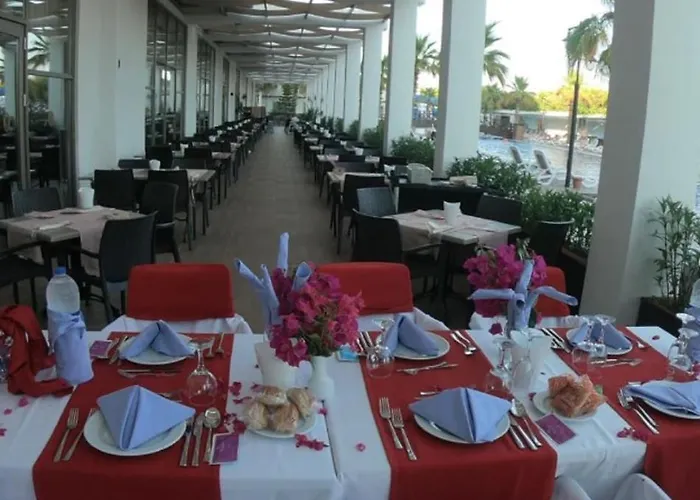 Hotel Linda Sunny & 5*